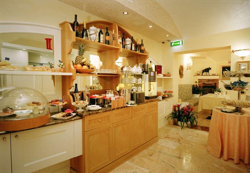 Boutique Hotel Dieci Милан Экстерьер фото