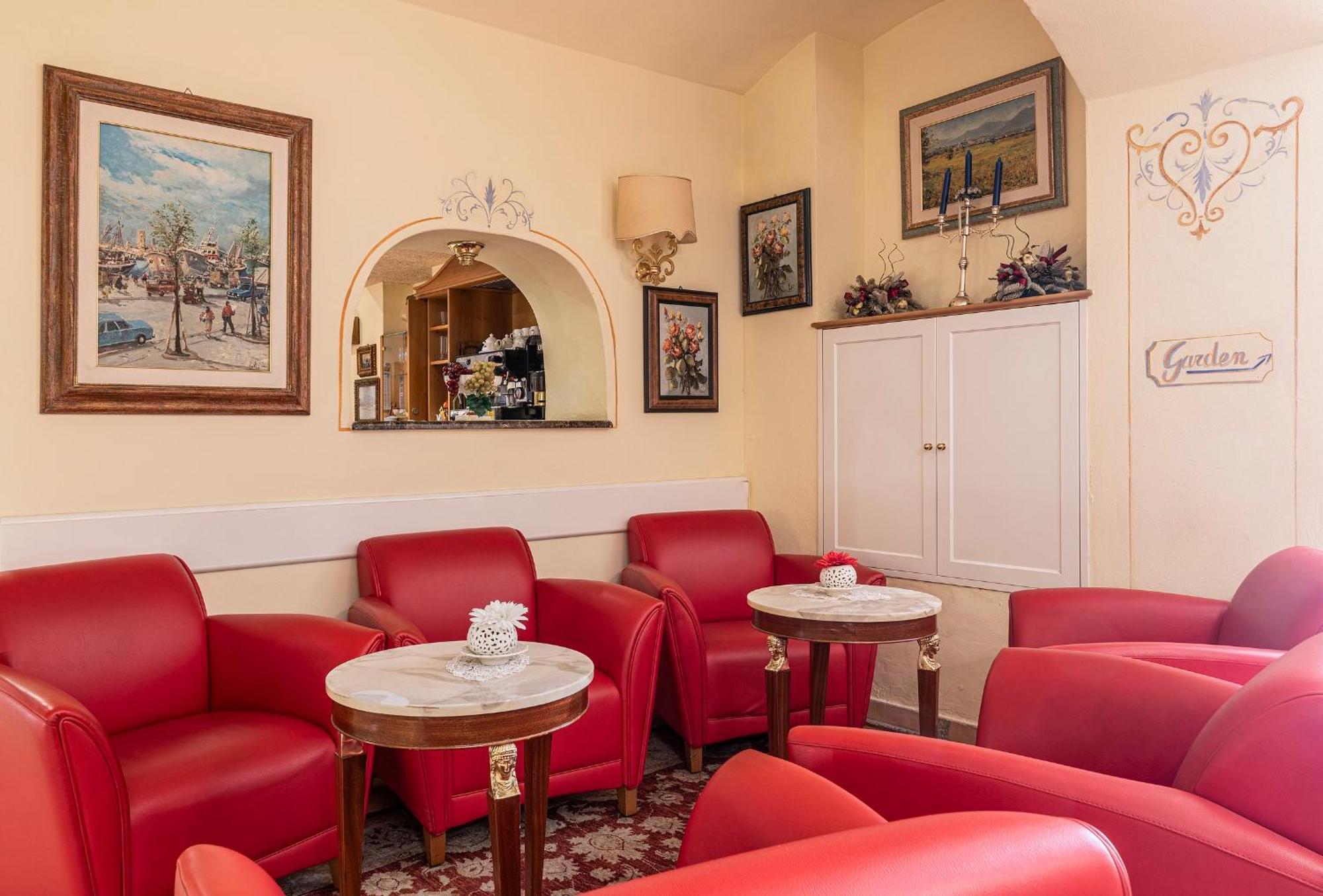 Boutique Hotel Dieci Милан Экстерьер фото