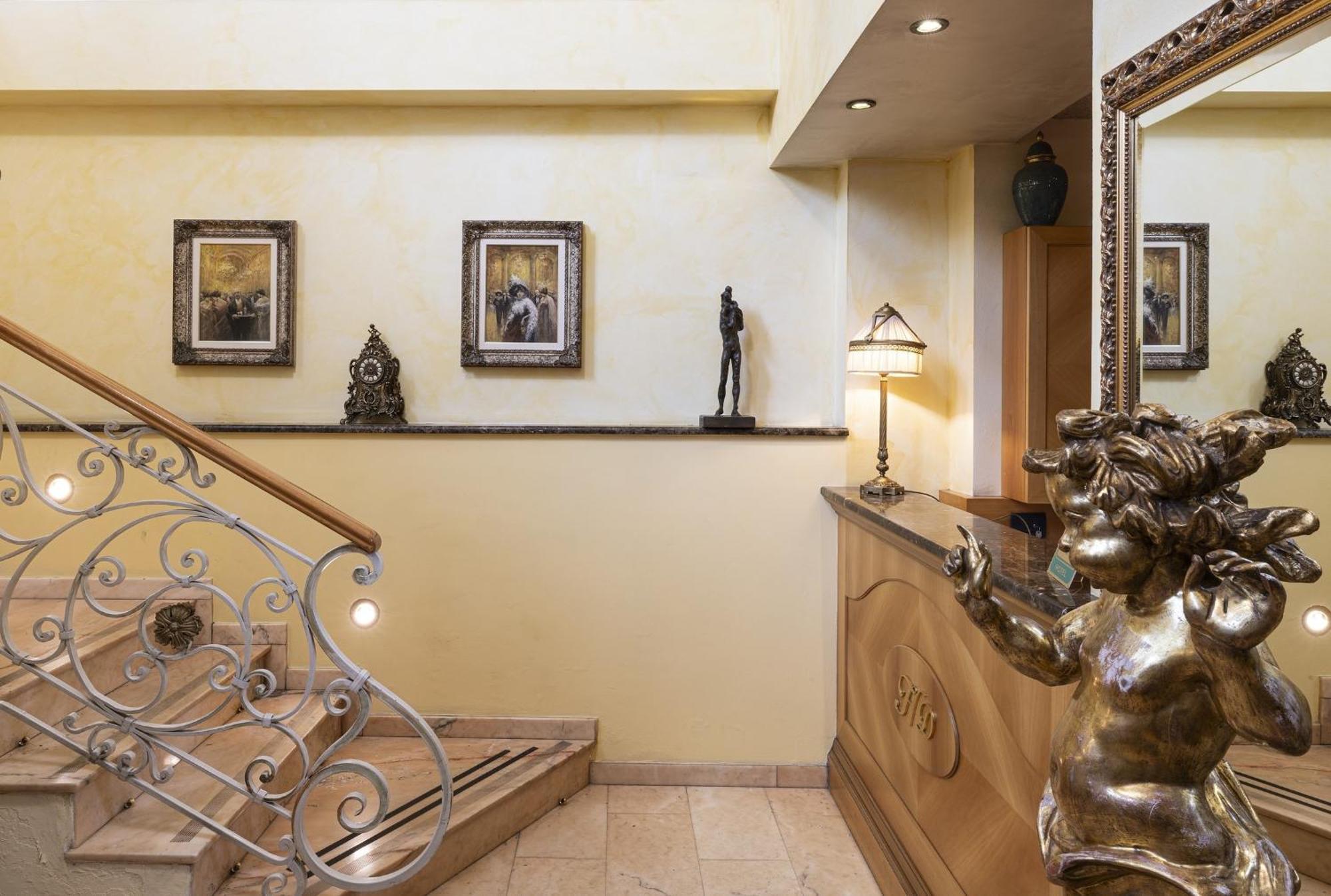 Boutique Hotel Dieci Милан Экстерьер фото