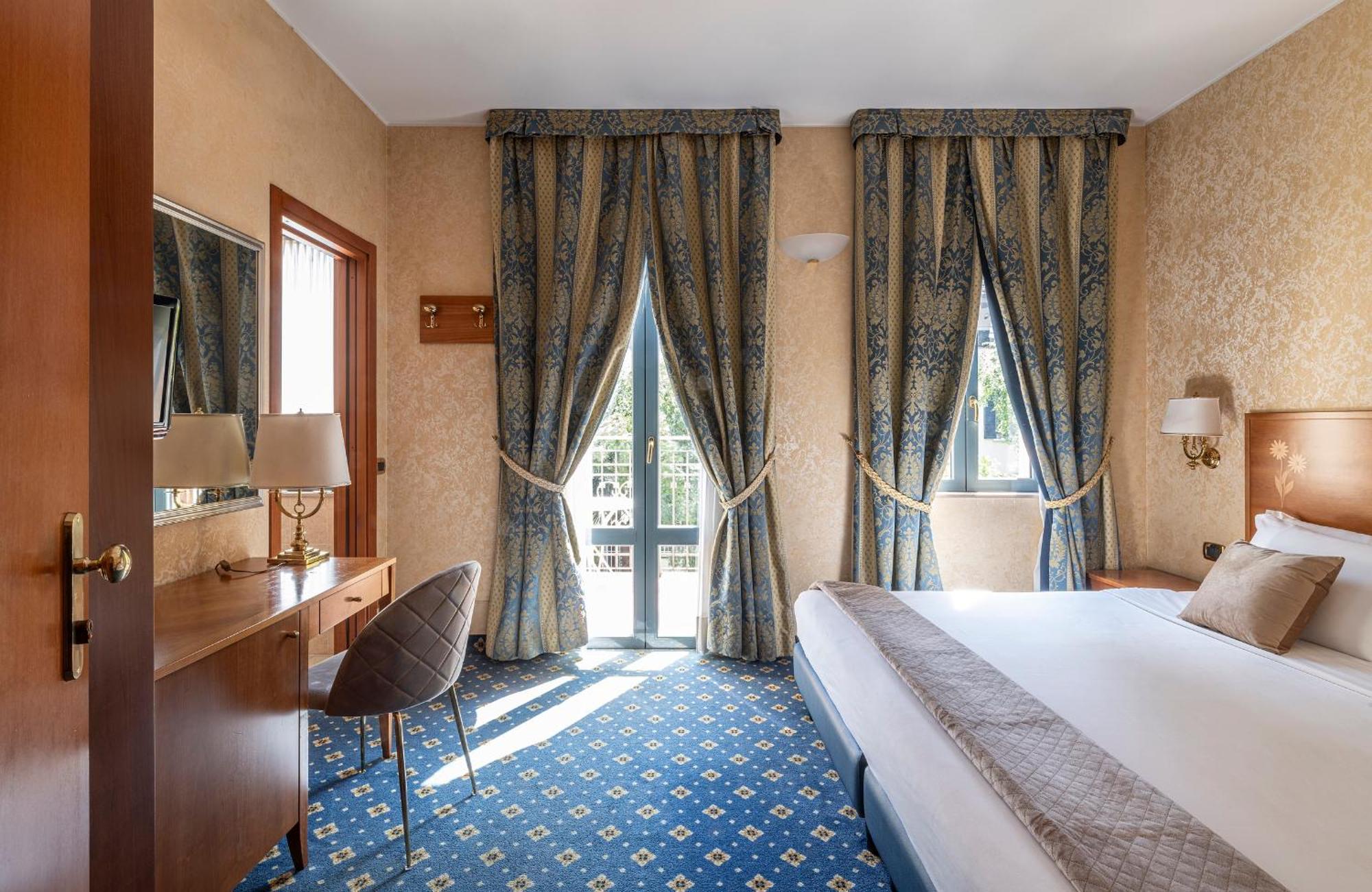 Boutique Hotel Dieci Милан Экстерьер фото