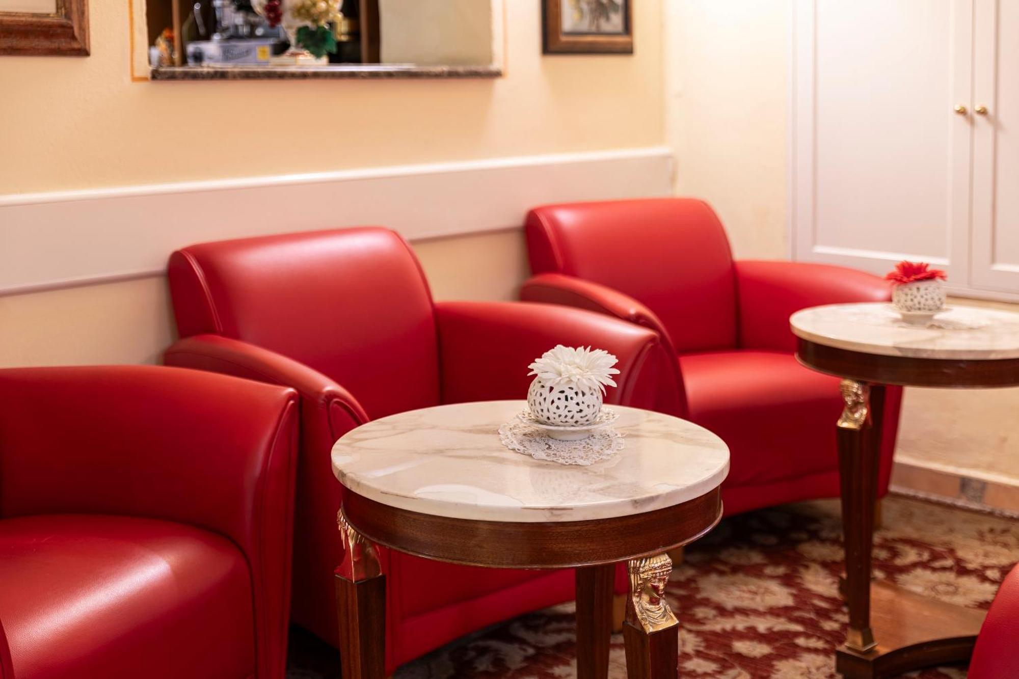 Boutique Hotel Dieci Милан Экстерьер фото